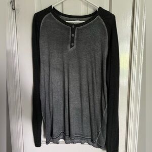 Men’s BKE long sleeve henley, size XL